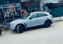 إنفينيتي QX70